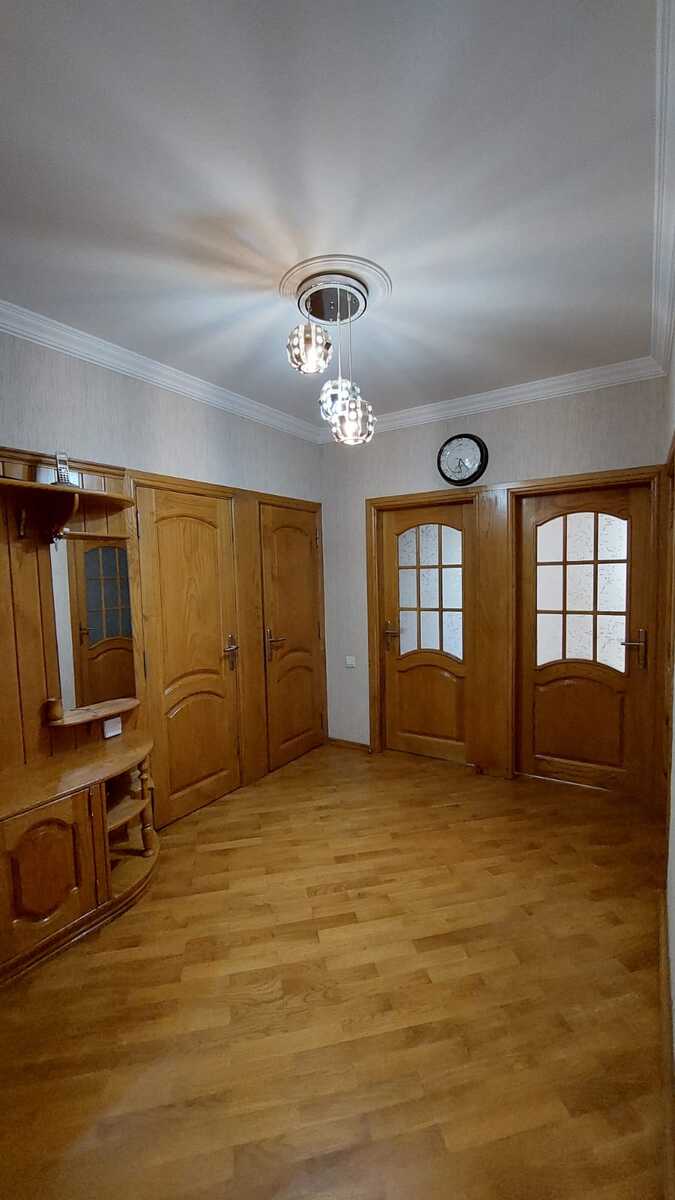 İcarəyə verilir 3 otaqlı köhnə tikili 105 m² — Mənzil, Bakı