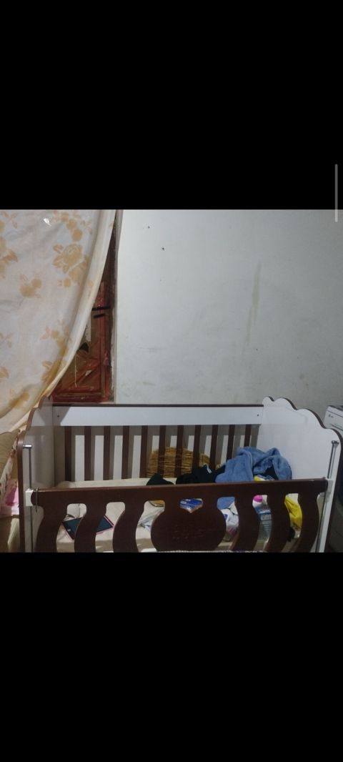 Oğlan və qız üçün, Yeni, Dördbucaq, Beşik, Dəstsiz, Matras ilə, Yellənmə mexanizmi ilə — Digah
