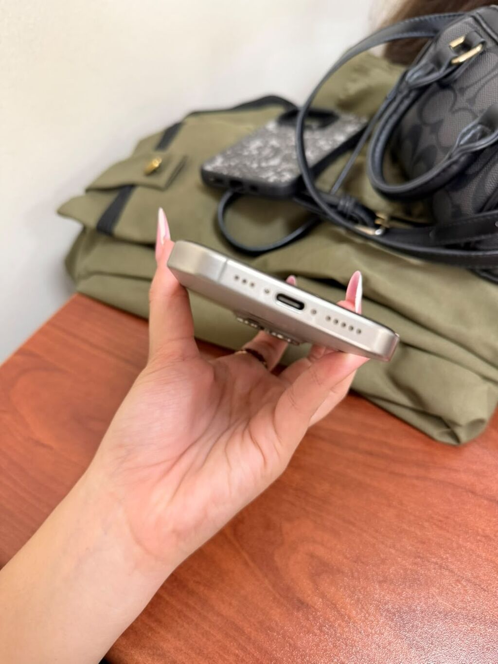 IPhone 15 Pro, 128 GB, Gümüşü, Face ID — Apple iPhone, Digah (4)