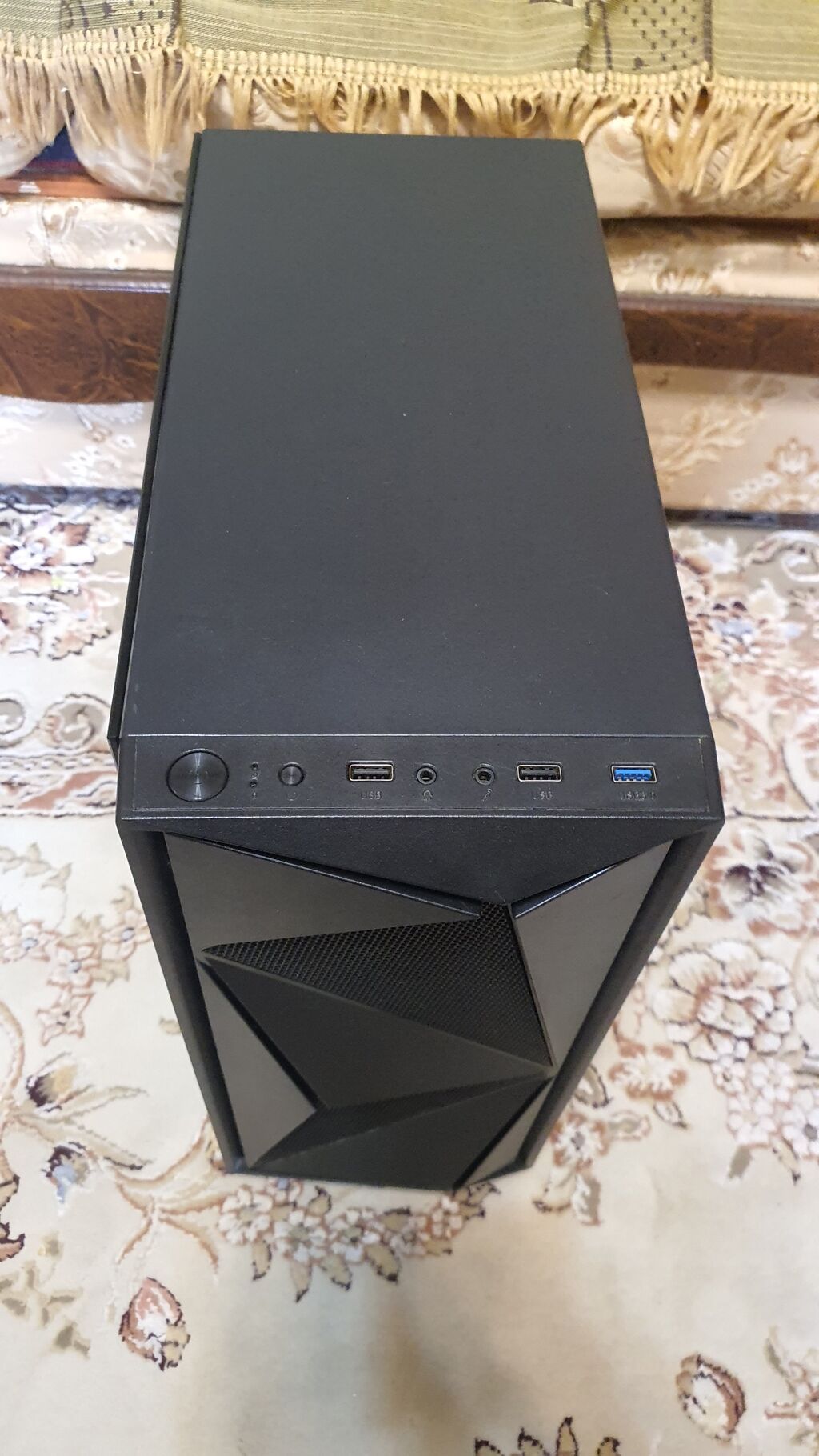 Gaming kompyuter üçün içi boş keys satılır. Yan tərəfi qalın şüşədir — Korpuslər, Bakı (6)
