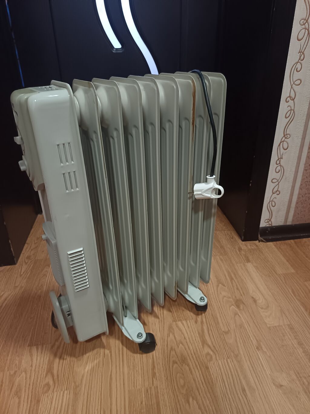 Geepas yağlı radiator – ventilyatorlu elektrikli istilik cihazı — Isıtıcılar və isı ventilatorları, Sumqayıt (2)