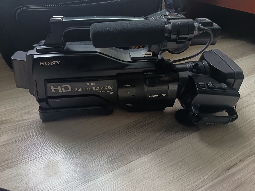 Sony peşəkar videokamera – Full HD 1920x1080 Xüsusiyyətlər: - G — Video kamera, Sumqayıt (4)