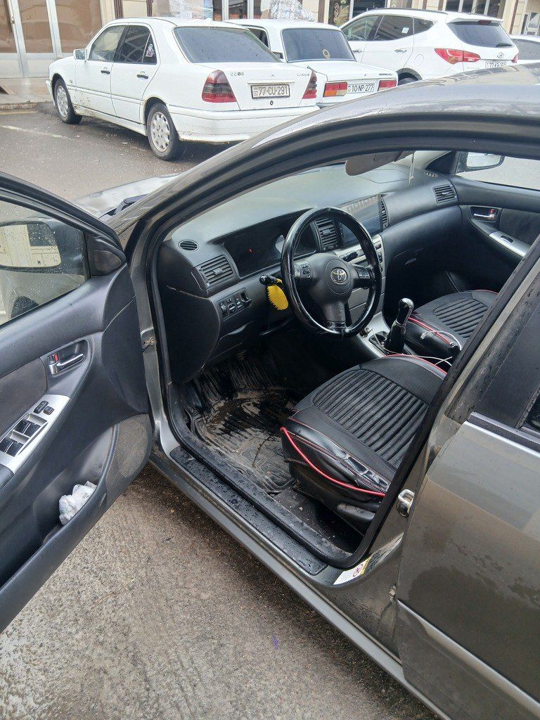 Toyota Corolla, 1.4 L, 2005 il, 500 000 km 99-RO-318 — Avtomobillər, Goranboy (5)