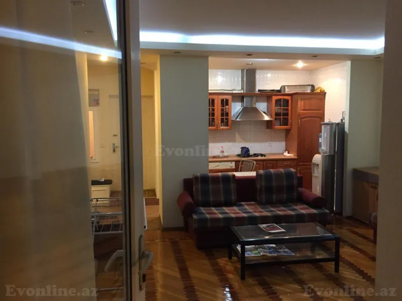 Satılır 2 otaqlı Mənzil Köhnə tikili 47 m² Bakı, Səbail r., 28 May m — Mənzil, Bakı (4)