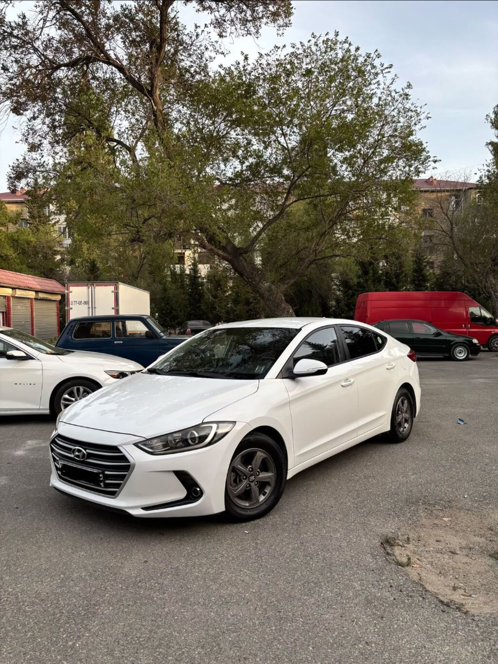 Hyundai Avante: 1.6 l 2016 il Sedan — Avtomobillər, Sumqayıt