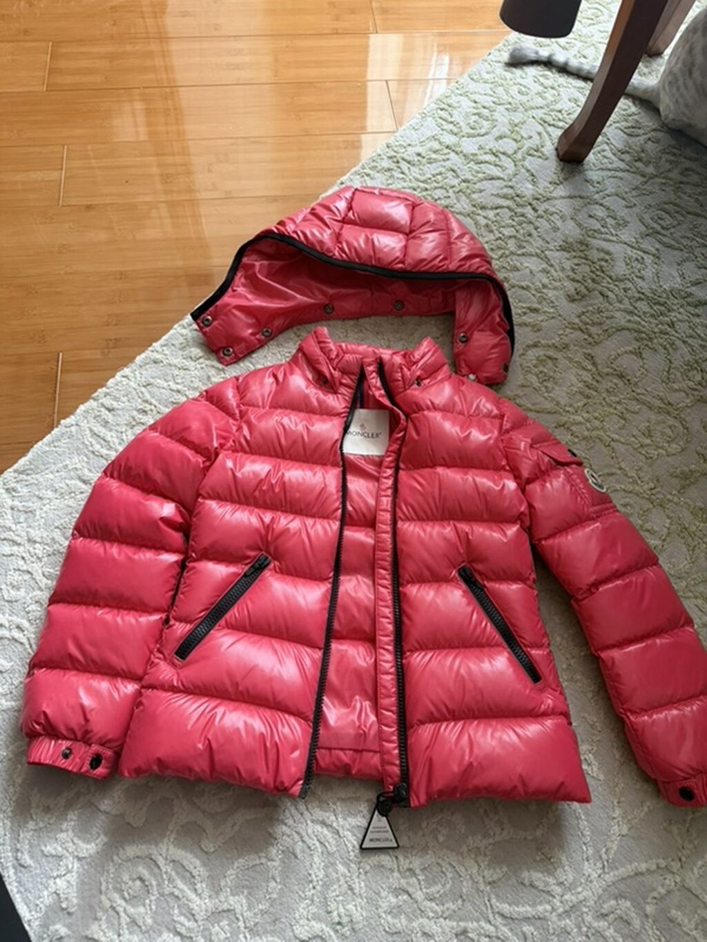 Moncler kurtka Su kecirmir, yunguldur lakin cox isti saxlayir, qiş — Caketi, Bakı (3)