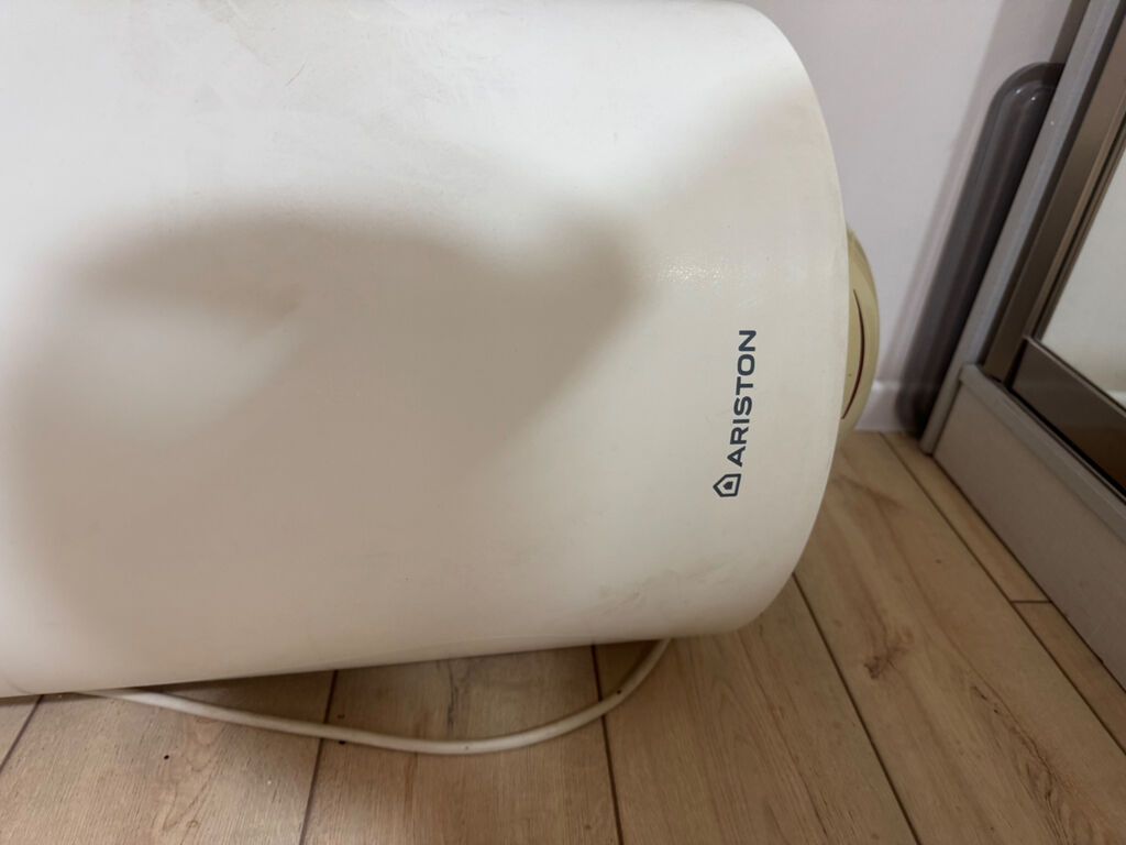 Ariston 100 l, İşlənmiş, Ünvandan götürmə — Su qızdırıcılar, Bakı (2)
