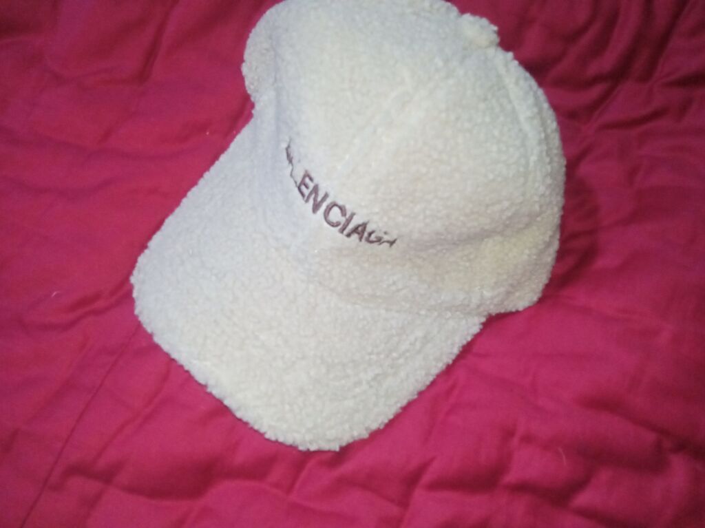 Kepka, Balenciaga, Yeni, rəng - Krem, One size — Baş geyimi, Bakı (2)