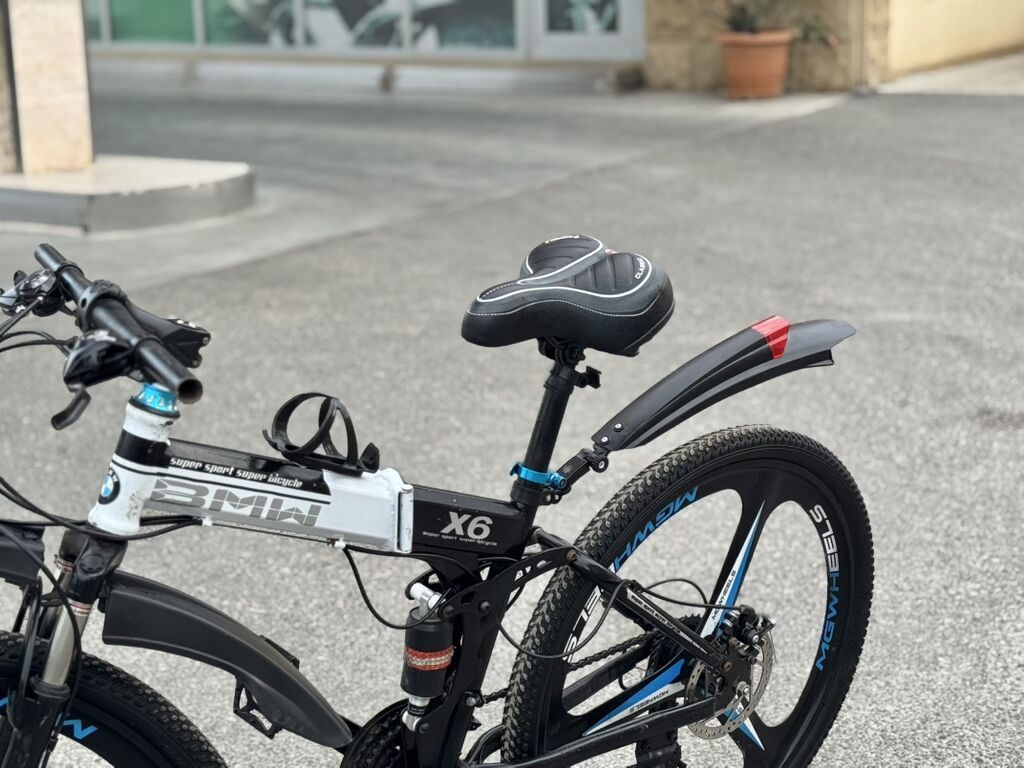 Velosiped BMW 26 Lıq Skorsnoy. Ela veziyyetdedir.Heç bir problemi — Yol velosipedləri, Sumqayıt (7)