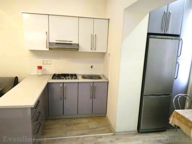 Kirayə verilir 2 otaqlı Mənzil Köhnə tikili 40 m² Bakı, Yasamal r., Elmlər Akademiyası m — Mənzil, Bakı (4)