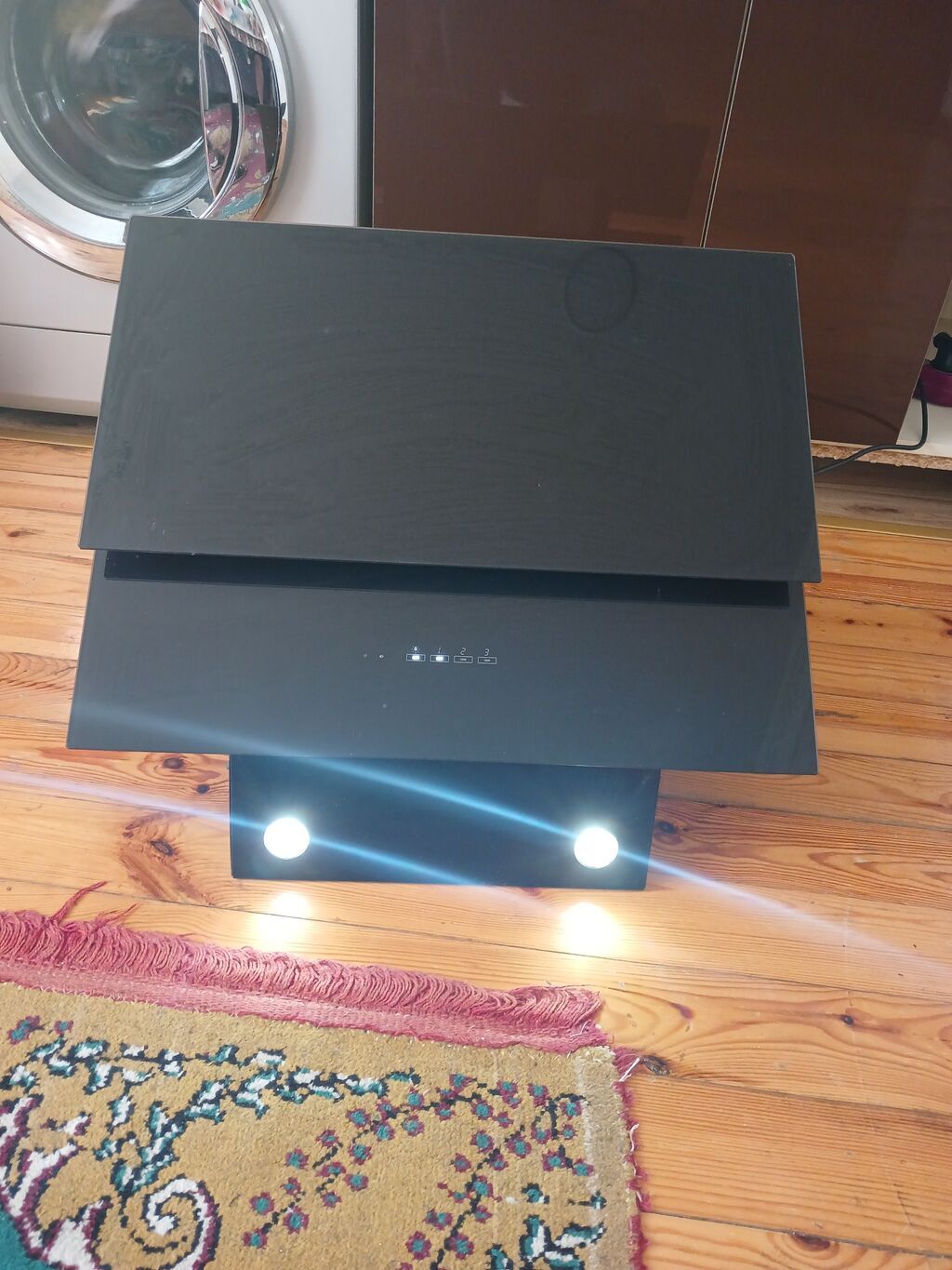 Mətbəx üçün divar tipli aspirator (səssor ekranlı) - Dizayn: Qara — Mətbəx cixartma qapıları və aksesuarları, Bakı