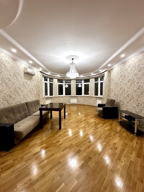 İcarəyə verilir 3 otaqlı yeni tikili 120 m² — Bakı