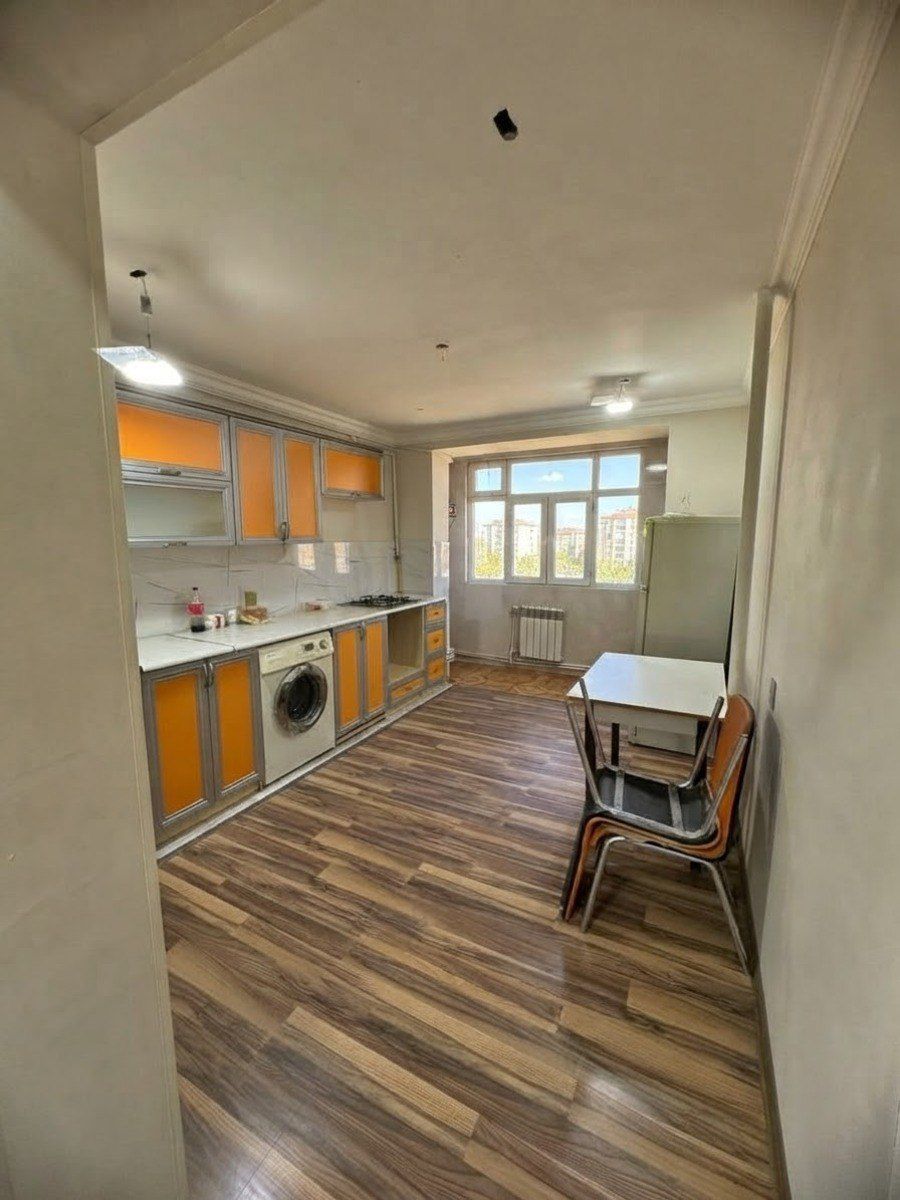 Satılır 2 otaqlı köhnə tikili 65 m² — Mənzil, Bakı (4)