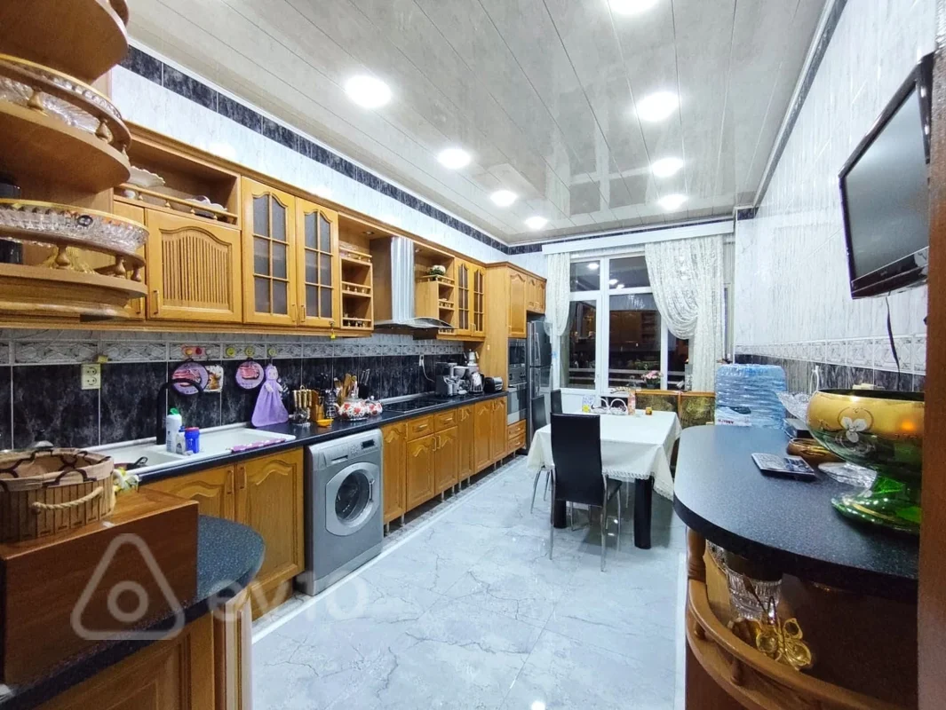 4 otaqlı mənzil, 200 m², Rəşid Behbudov küçəsi — kirayə — Mənzil, Bakı (6)