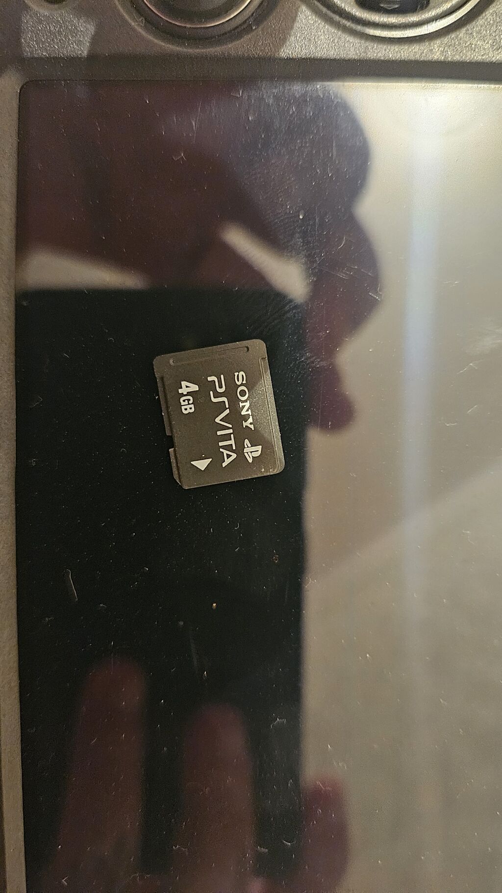 Ps Vita satılır üzərində case adapteri 32gb əlavə 4 gb öz yaddaş — Şəxsi əşyalar, Bakı (6)
