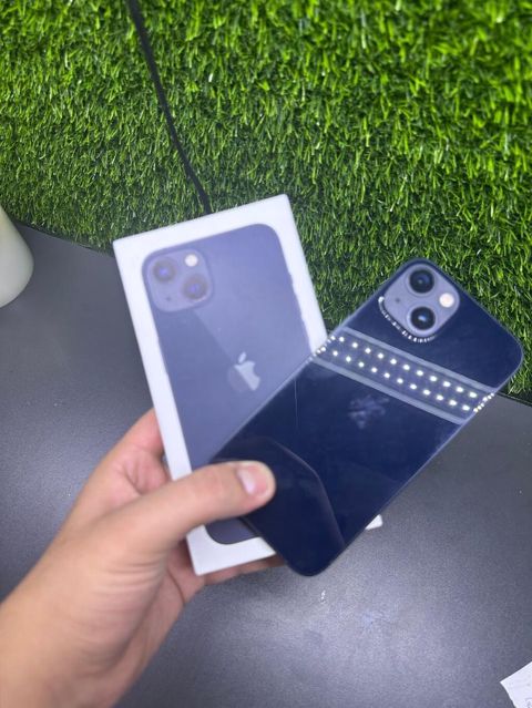 IPhone 13, 128 GB, Midnight, Zəmanət, Simsiz şarj, Face ID — Digah