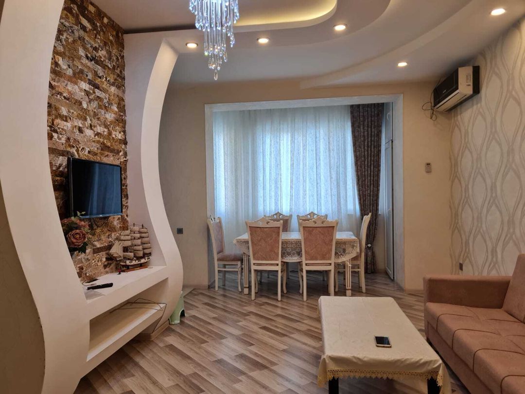 İcarəyə verilir 3 otaqlı köhnə tikili 90 m² — Mənzil, Bakı (2)