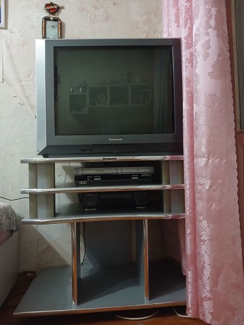 Panasonic CRT televizor (işləyir) + TV stendi komplekti Məhsulun — Bakı