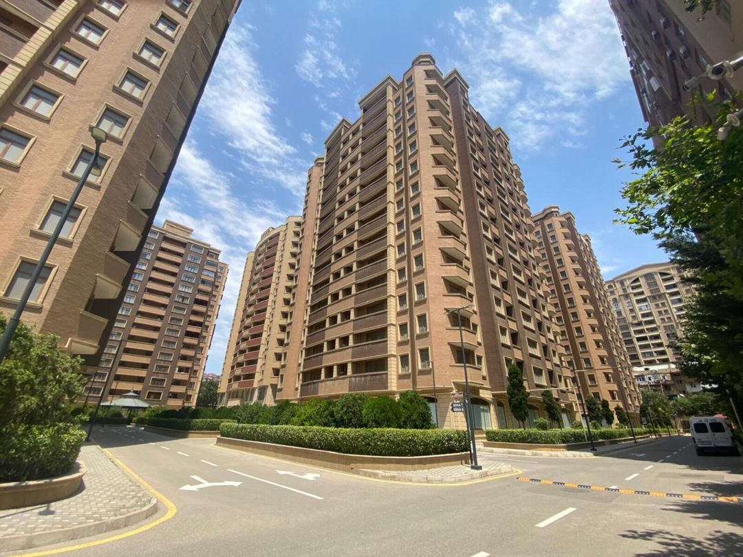 Satılır 3 otaqlı yeni tikili 120 m² — Mənzil, Bakı