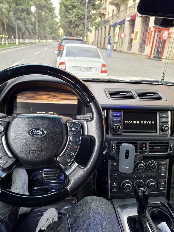 Land Rover Range Rover, 5.0 L, 2010 il, 128 000 km 77-OE-943 — Avtomobillər, Bakı (3)