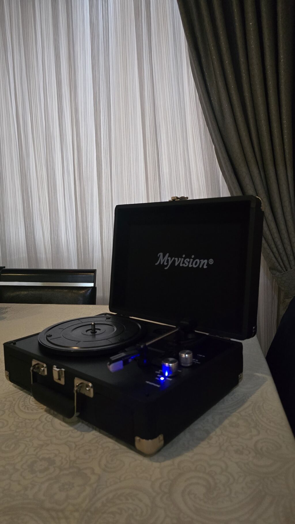 Myvision portativ vinil pleyer (kofertipli) - Kofertipli dizayn — Vinil proqreslər və aksesuarlar, Bakı (3)