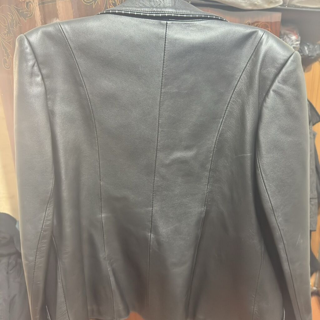 QAN markalı qadin üçün dəri pencək - Material: 100% həqiqi dəri (Real — Kurtkalar, Qusar (6)
