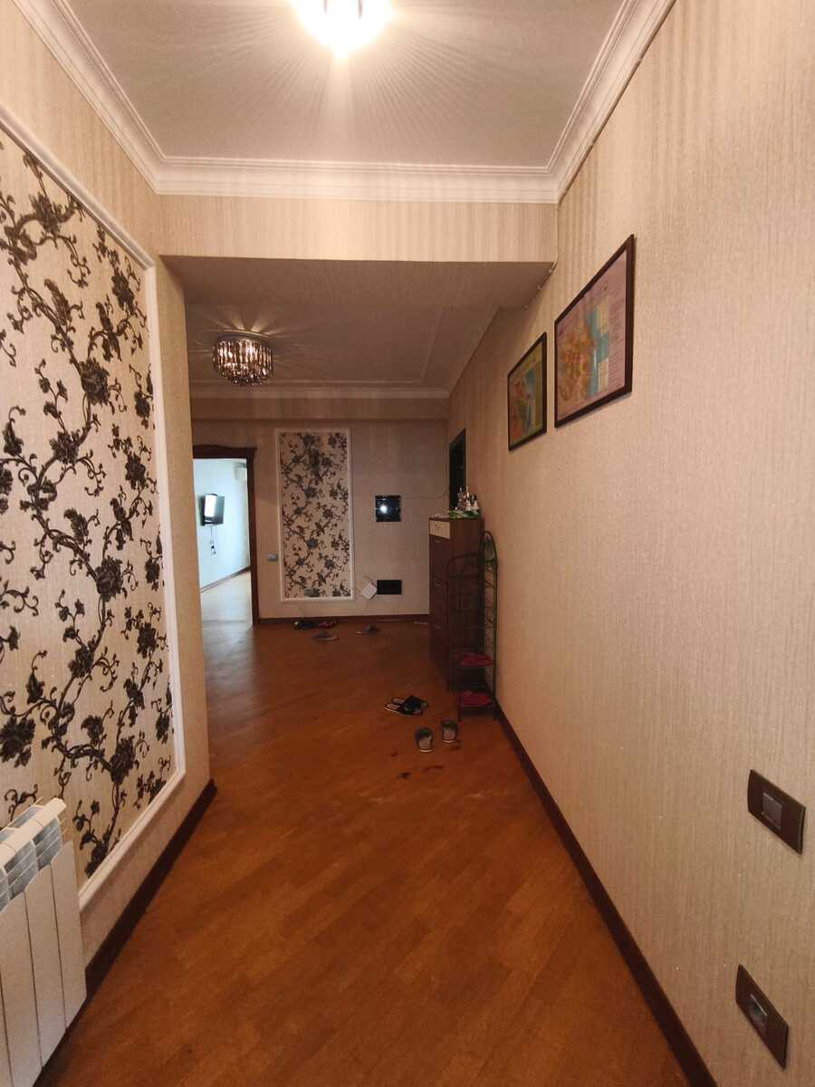 Satılır 4 otaqlı yeni tikili 220 m² — Mənzil, Bakı (9)
