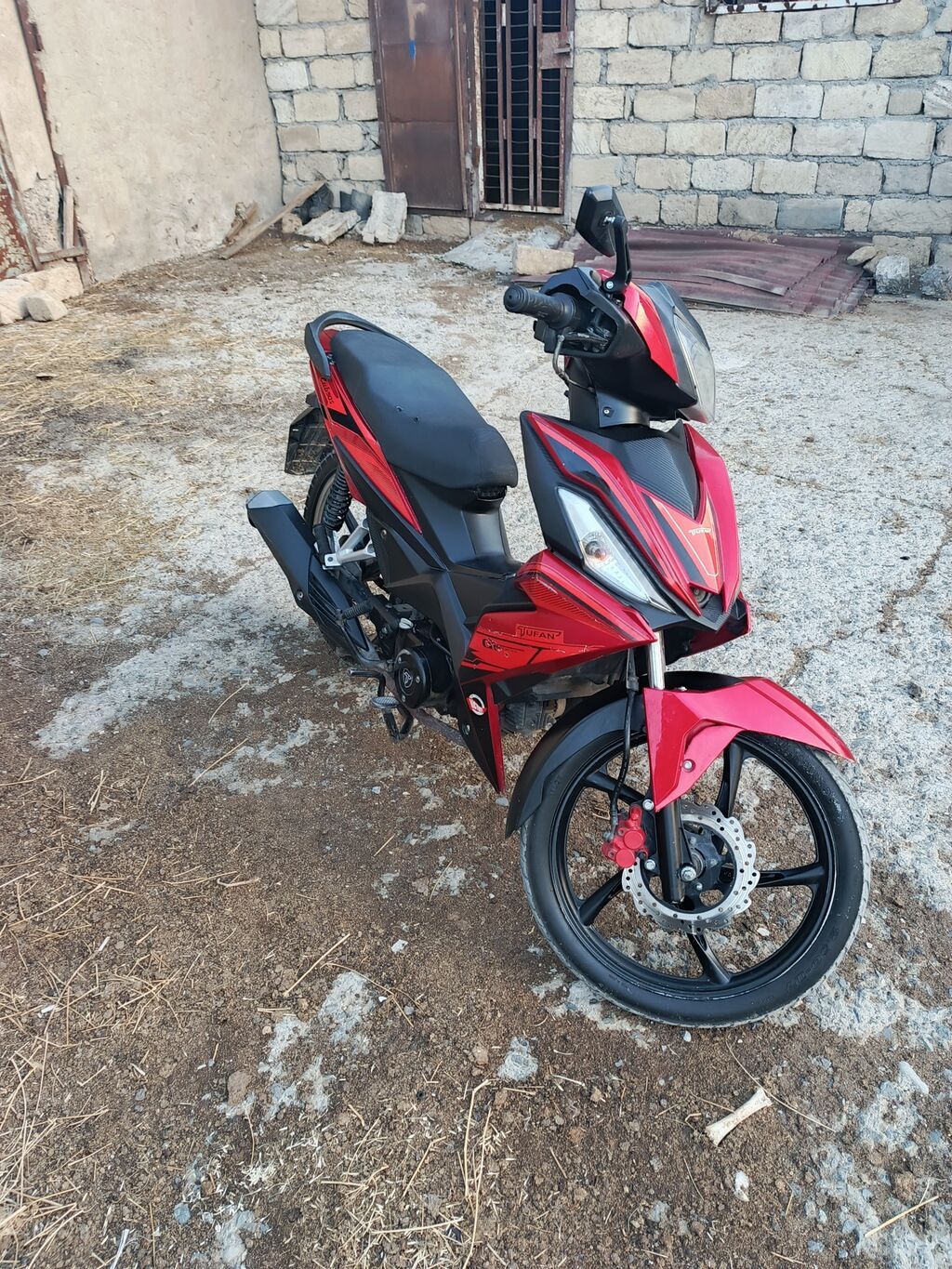 Tufan — Motosikletlər, Ceyranbatan