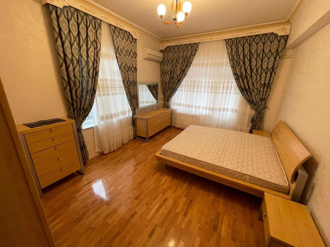 İcarəyə verilir 4 otaqlı yeni tikili 191 m² — Mənzil, Bakı (6)