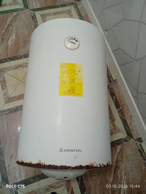 Ariston elektrik su qızdırıcısı (şaquli silindrik tip) - Brend/model — Digah