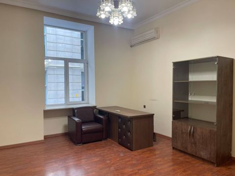 İcarəyə verilir 2 otaqlı köhnə tikili 55 m² — Bakı