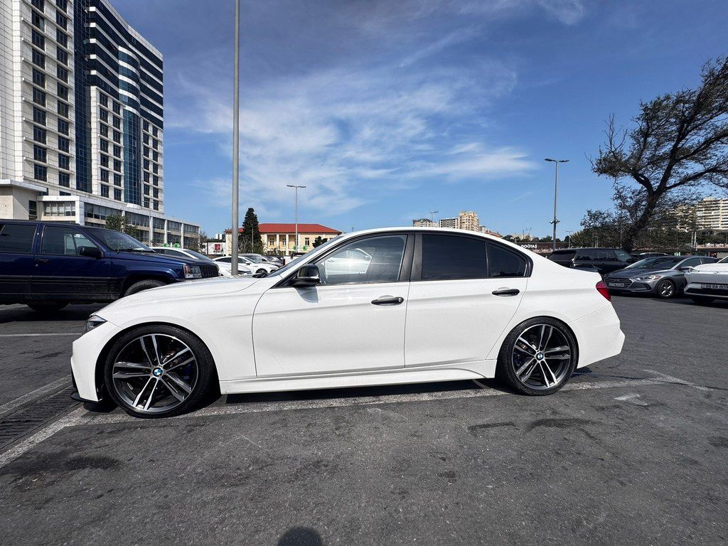 BMW 330, 2.0 L, 2016 il, 270 000 km 10-TM-777 — Avtomobillər, Bakı (10)