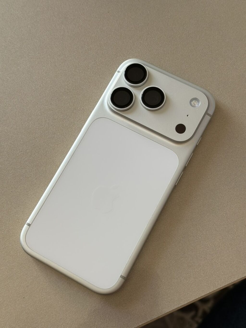 IPhone 17 Pro, 256 GB, Ağ, Face ID — Apple iPhone, Bakı (9)