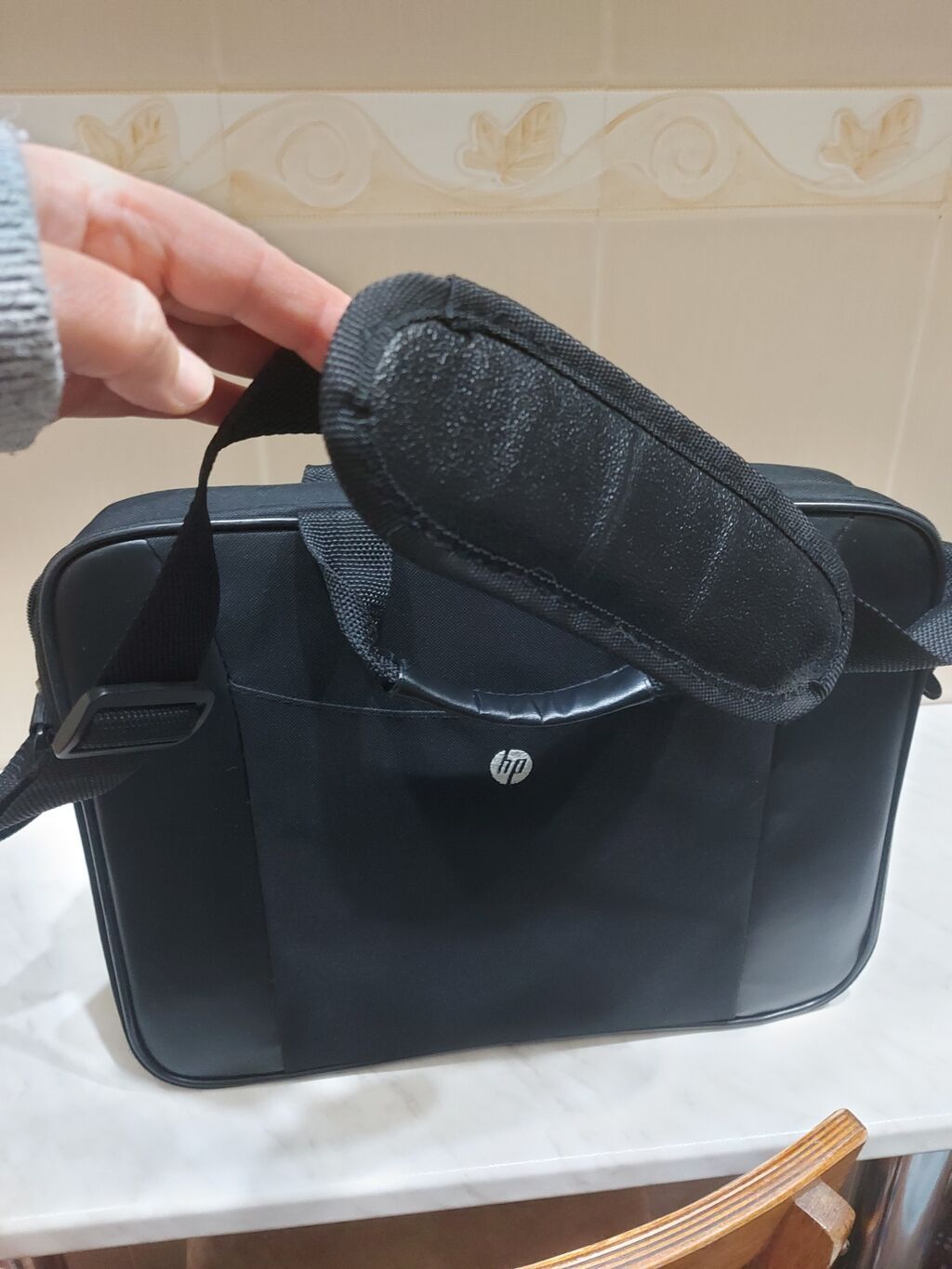 HP noutbuk çantası, istifadə olunmayıb - Rəng: qara - Material: suya — Noutbuk aksesuarları, Bakı (3)