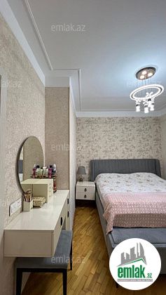 Satılır 2 otaqlı 70 m² köhnə tikili Ayna Sultanova heykəli — Mənzil (6)