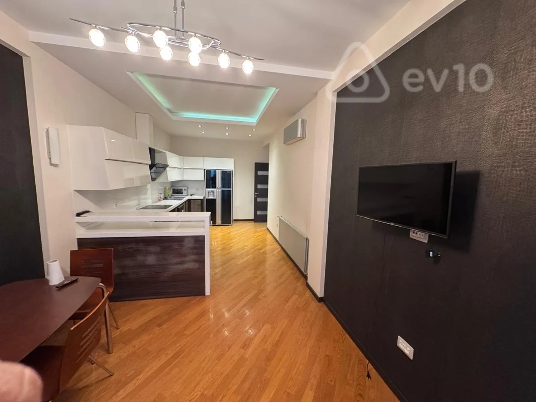 3 otaqlı mənzil, 250 m², 8 Noyabr pr. — kirayə — Mənzil, Bakı (11)