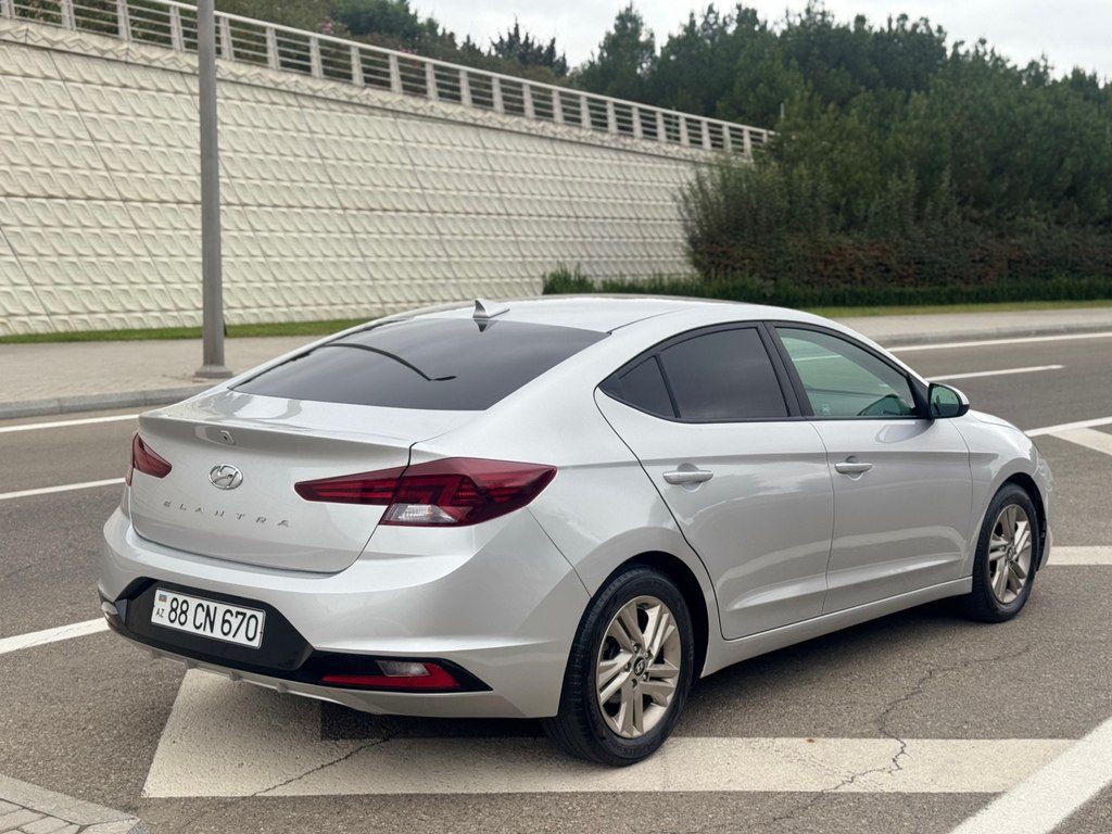 Hyundai Elantra, 2.0 L, 2018 il, 118 000 km 88-CN-670 — Avtomobillər, Bakı (8)