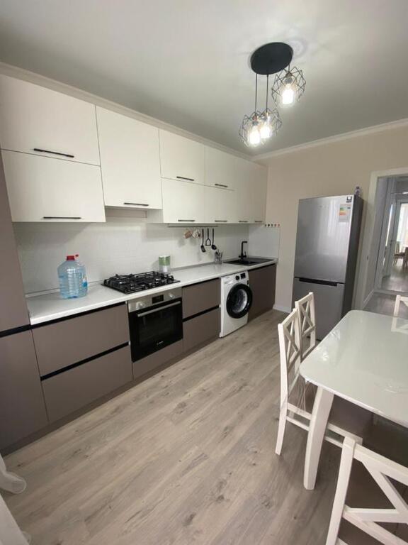 İcarəyə verilir 2 otaqlı yeni tikili 70 m² — Mənzil, Bakı (7)