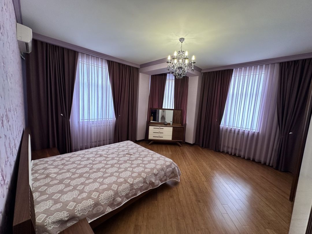 İcarəyə verilir 4 otaqlı yeni tikili 160 m² — Mənzil, Bakı (10)