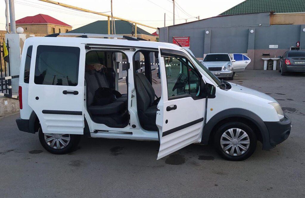 Ford Tourneo Connect, 1.8 L, 2013 il, 255 000 km — Avtomobillər, Bakı (3)