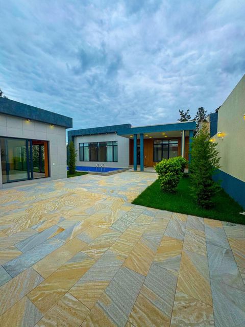 Satılır 4 otaqlı həyət evi/bağ evi 180 m² — Bakı
