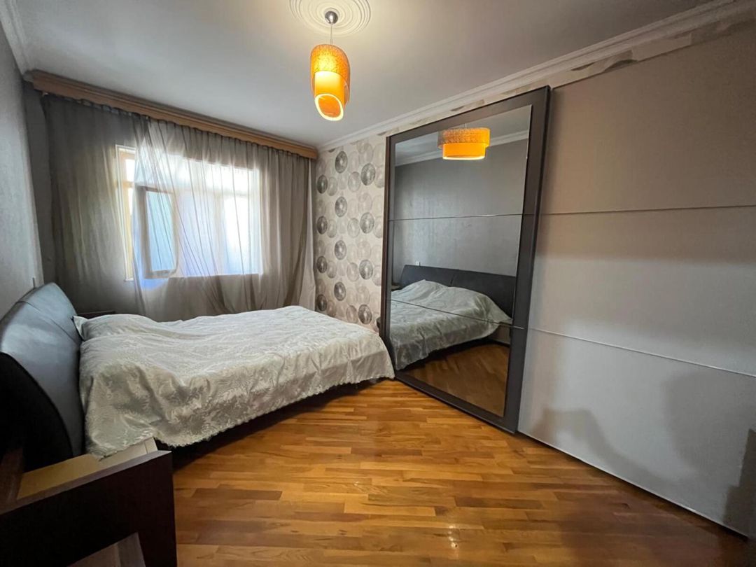 İcarəyə verilir 4 otaqlı köhnə tikili 120 m² — Mənzil, Bakı (8)