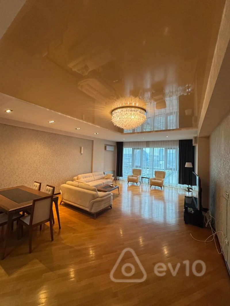 3 otaqlı mənzil, 250 m², 8 Noyabr pr. — kirayə — Mənzil, Bakı (2)