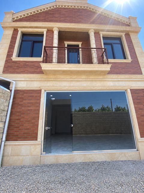 Satılır 4 otaqlı həyət evi/bağ evi 200 m² — Bakı
