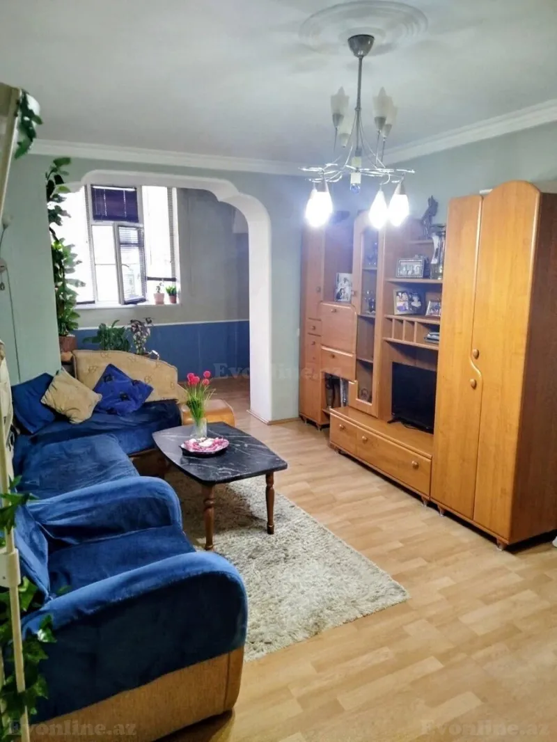 Satılır 3 otaqlı Mənzil Köhnə tikili 75 m² Bakı, Nərimanov r., Gənclik m — Bakı