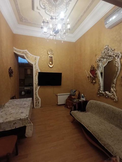 İcarəyə verilir 3 otaqlı köhnə tikili 65 m² — Bakı