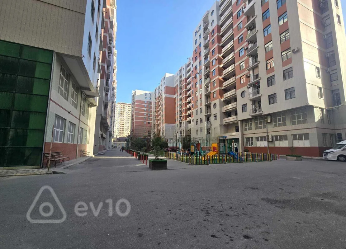 3 otaqlı mənzil, 130 m², Salamzadə — Bakı