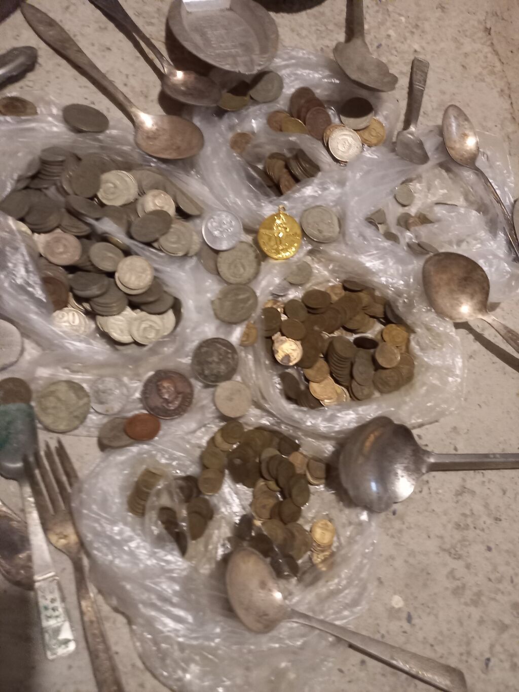 Kolleksiya üçün qarışıq antik əşyalar və numizmatika dəsti Tərkib — Digər, Saray (3)