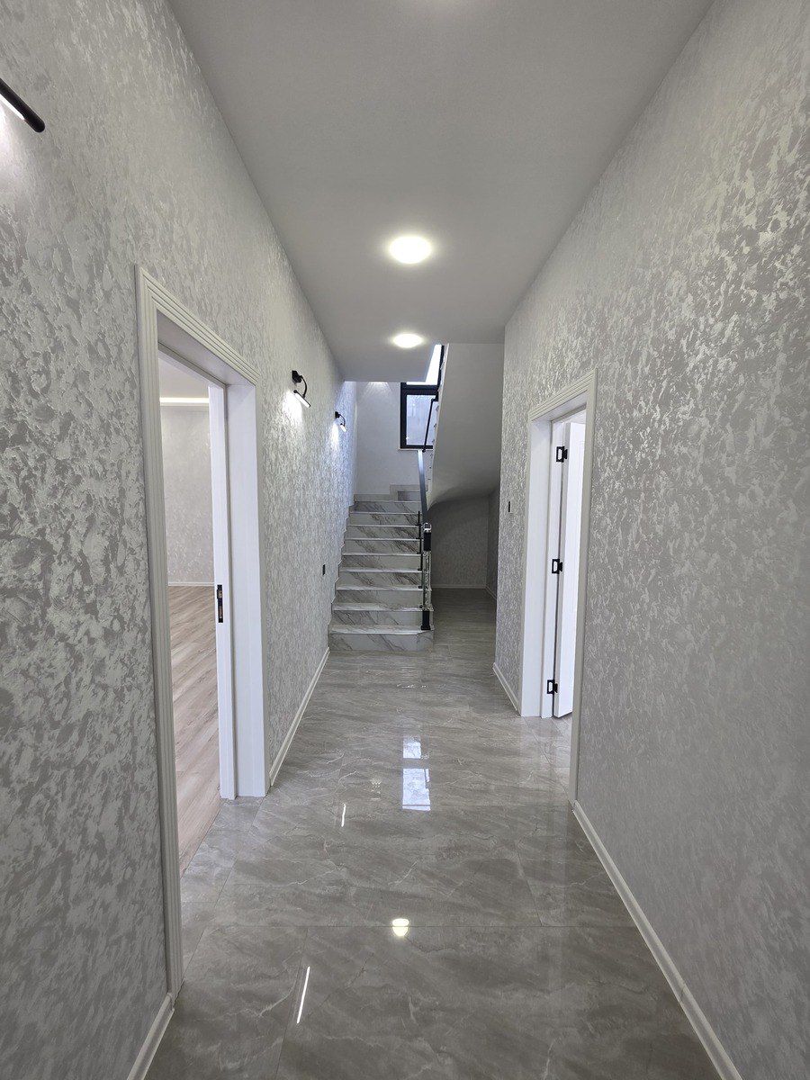 Satılır 5 otaqlı həyət evi/bağ evi 200 m² — Ev, villa, Bakı (4)