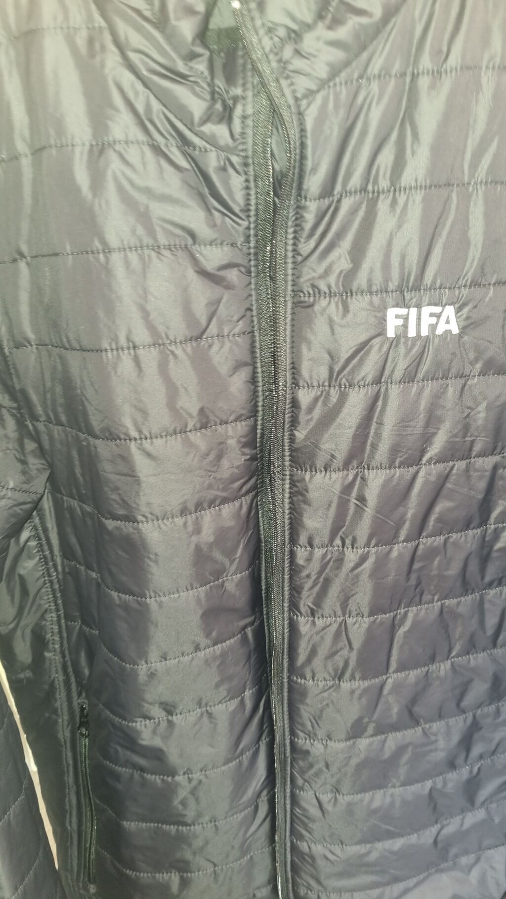 Qara “Fıfa” loqolu yüngül kişi jaketi - Brend: fashion-promo — Kurtkalar, Bakı (10)